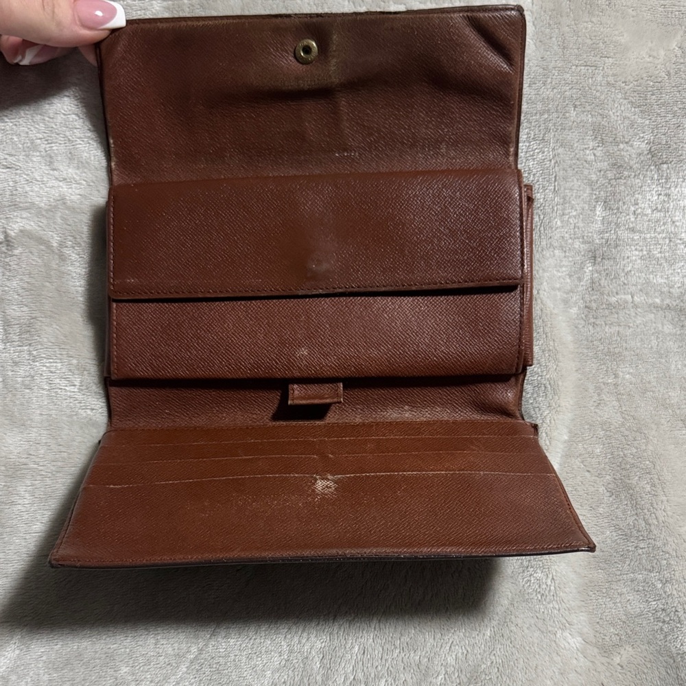 Louis Vuitton Brown Tri-Fold Wallet - Picture 2 of 5